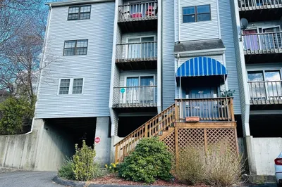 199 Perry Ave #4 1
