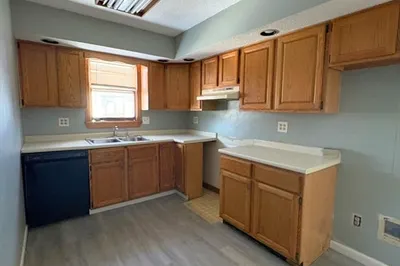 16 Harvard St #2R