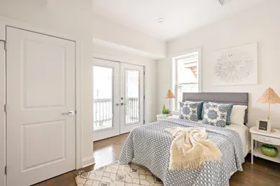 18 Chelsea St #3