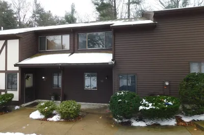 102 Highwood Dr #102 1