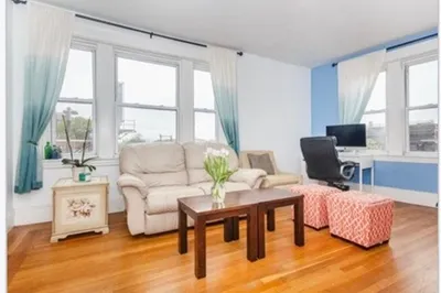 1607 Commonwealth Ave #8