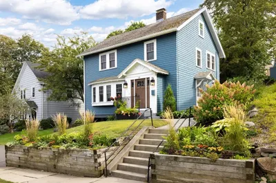 18 Wolcott Rd