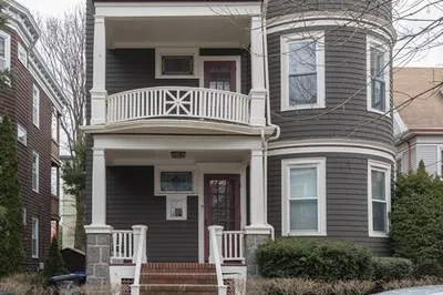 7 Chase St #3 1