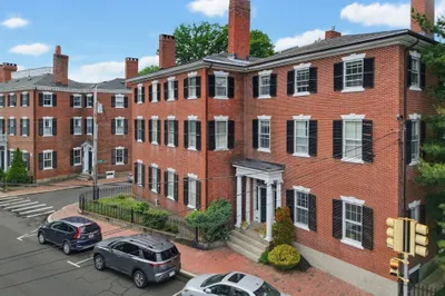 35 Washington Sq #3 1