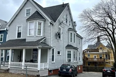 75 Thurston St 1
