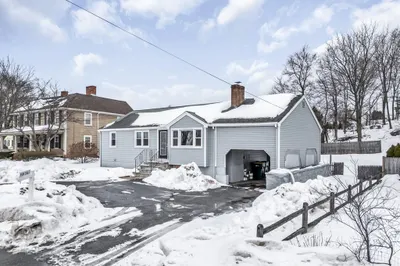212 Cambridge Rd 1