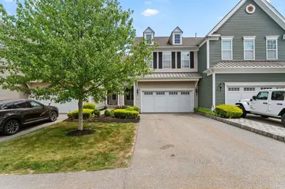 21 Corning Fairbanks Way #21 1