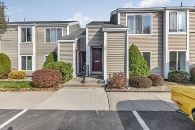 80 Nassau Dr #80 1