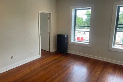 620 Columbia Rd #5 1