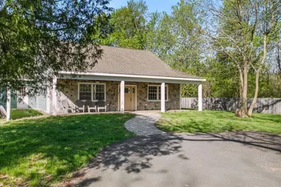 38 Rocky Hill Rd #B 1