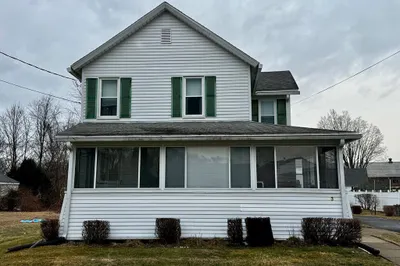 3 Ellsworth St
