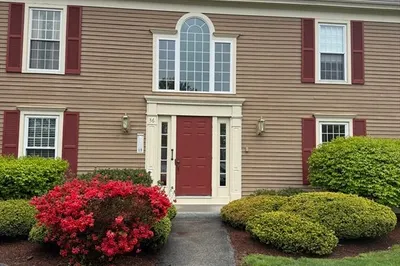 36 Essex Green Lane #B