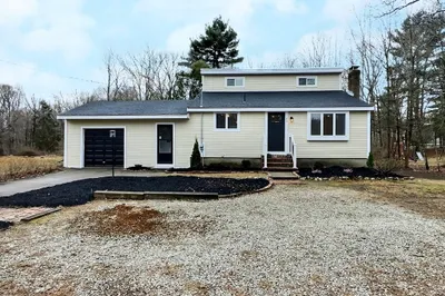 80 Vineyard Rd 1