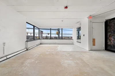 318 Squire Rd #2R 1