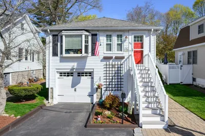 86 Arborway Dr