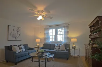 57 Sylvan St #5D