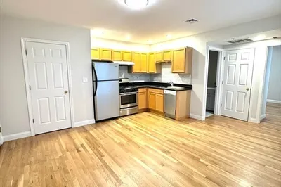 393 W Broadway #4