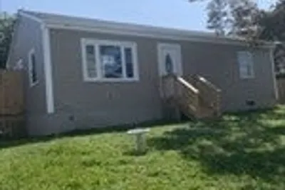 102 Crawford St