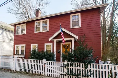 12 Kenrick St #2 1