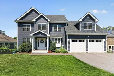 297 Elm St 1