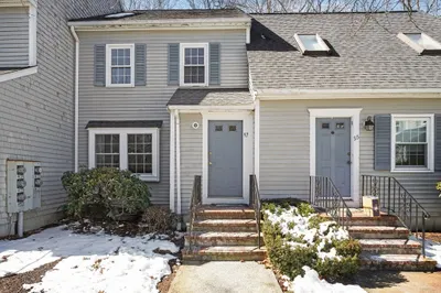 97 Village St #97 1