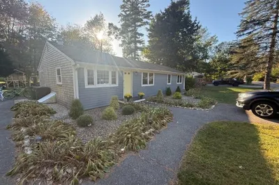 20 Carol Ave 1