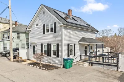 56 Middle Street Ln 1