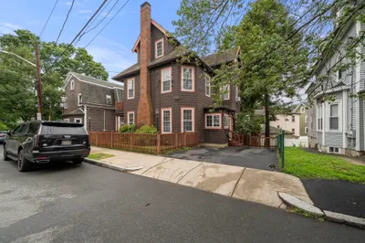 16-18 Kernwood St 1