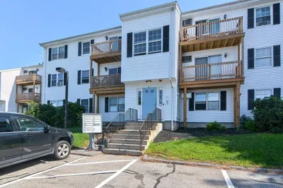 36 Gibbs St #35 1
