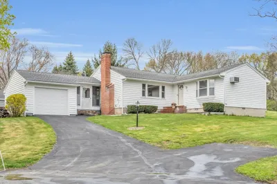 64 Lakemans Lane 1