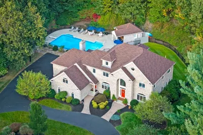 29 Coppermine Rd 1