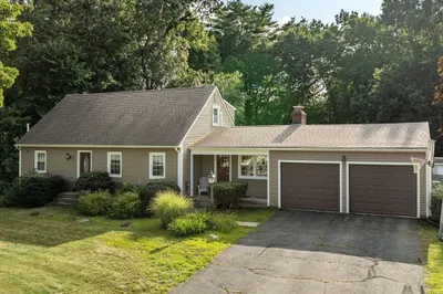 4 Pheasant Farm Road 1