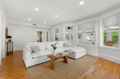56 Greenwood Ave #2 1