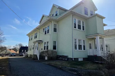 63 Stewart St #5