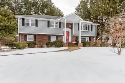 97 Spring Ln 1