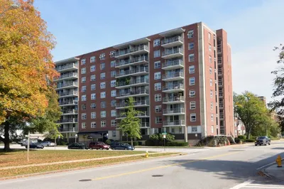 80 Salisbury St #206 1