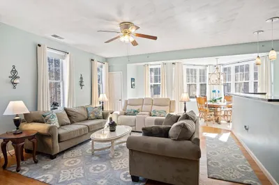 63 Central St #211