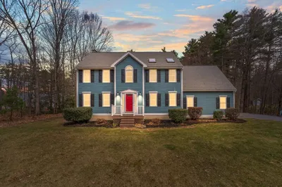 19 Whitney Rd