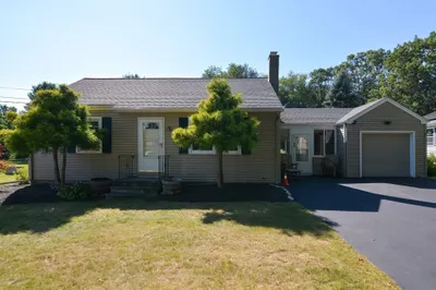 9 Donnelly Rd 1