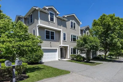 30 Webster St #4 1