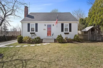 19 Essex Rd 1