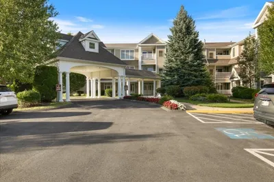 1212 Emerald Ct #1212