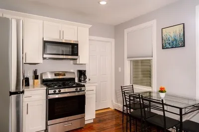 2-4 Howard St #4-2 1