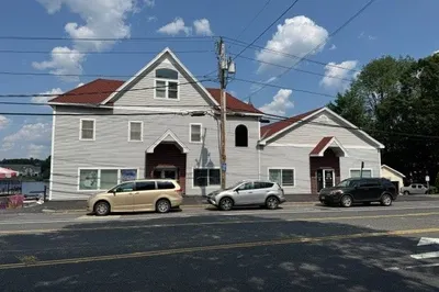 195 Lake Ave #Rear Left 1