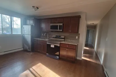99 Irving St #18 1