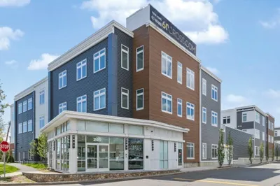 60 Cross Street E St #208