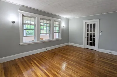 6-8 Colonial Avenue #1