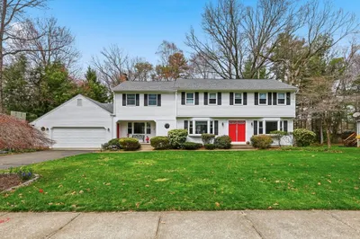 44 Canterbury Ln 1