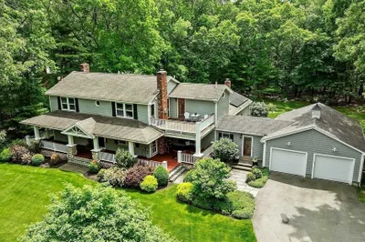 6 Brooks Hill Road 1