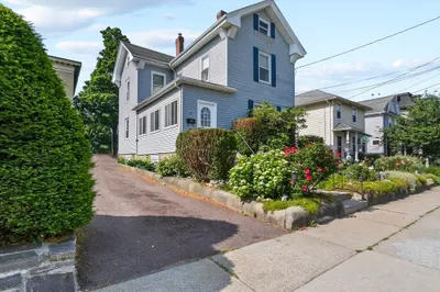 14 Pearl Street